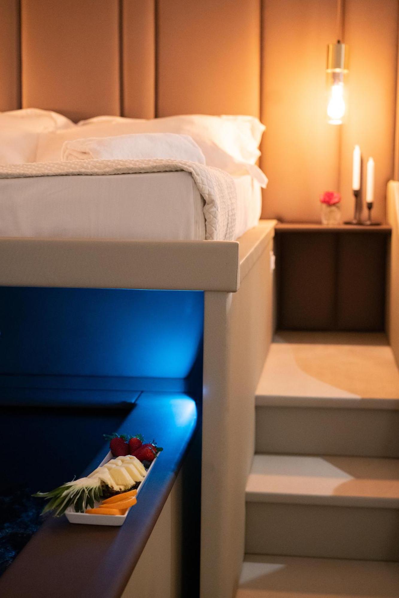 Alma Suites - Il Nido D'Amore Ліворно Екстер'єр фото